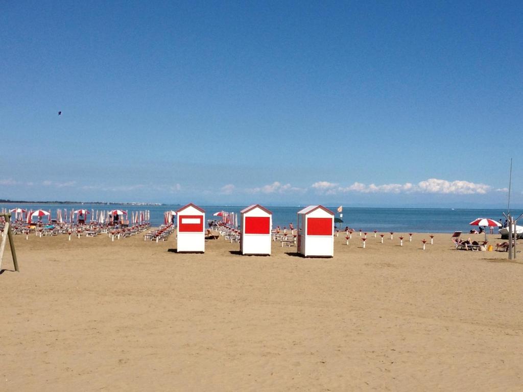 Villaggio Hemingway - Family Aparthotel Caorle Exterior photo